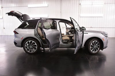 2024 Lincoln Nautilus Reserve