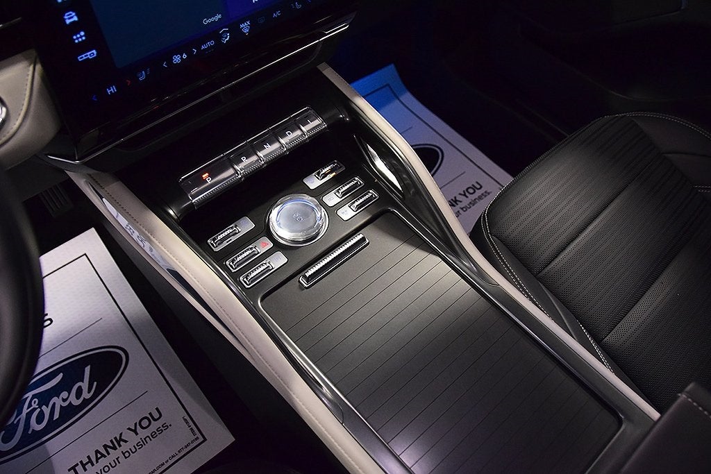 2024 Lincoln Nautilus Reserve