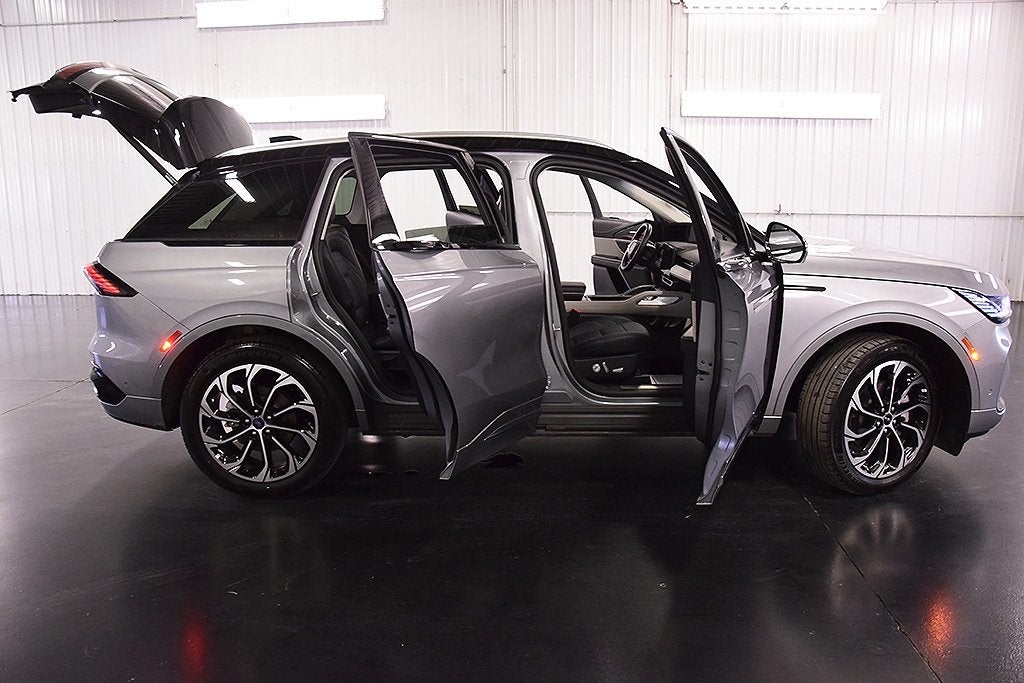 2024 Lincoln Nautilus Reserve