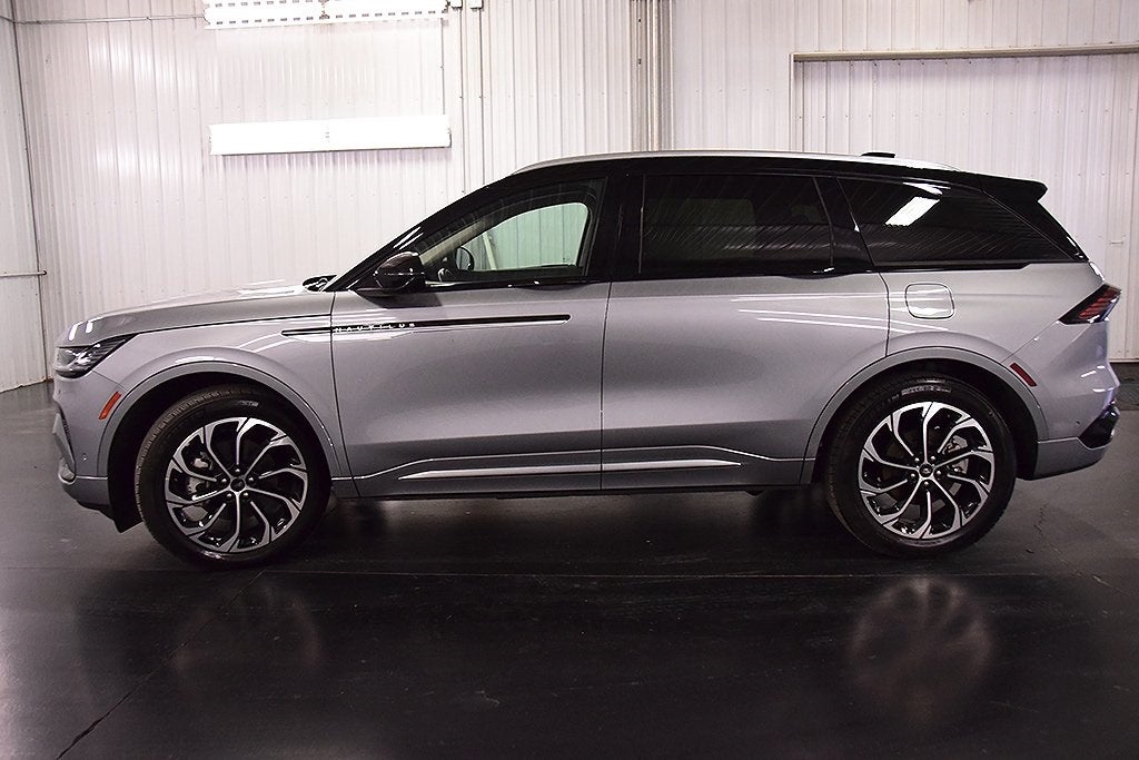 2024 Lincoln Nautilus Reserve