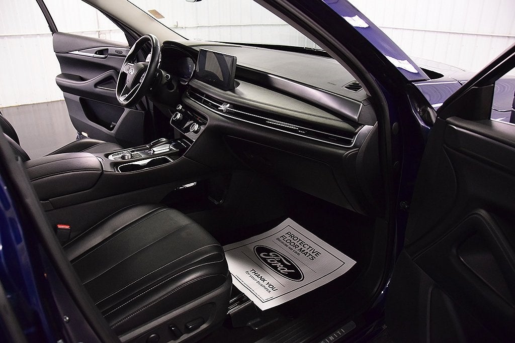 2024 INFINITI QX60 LUXE