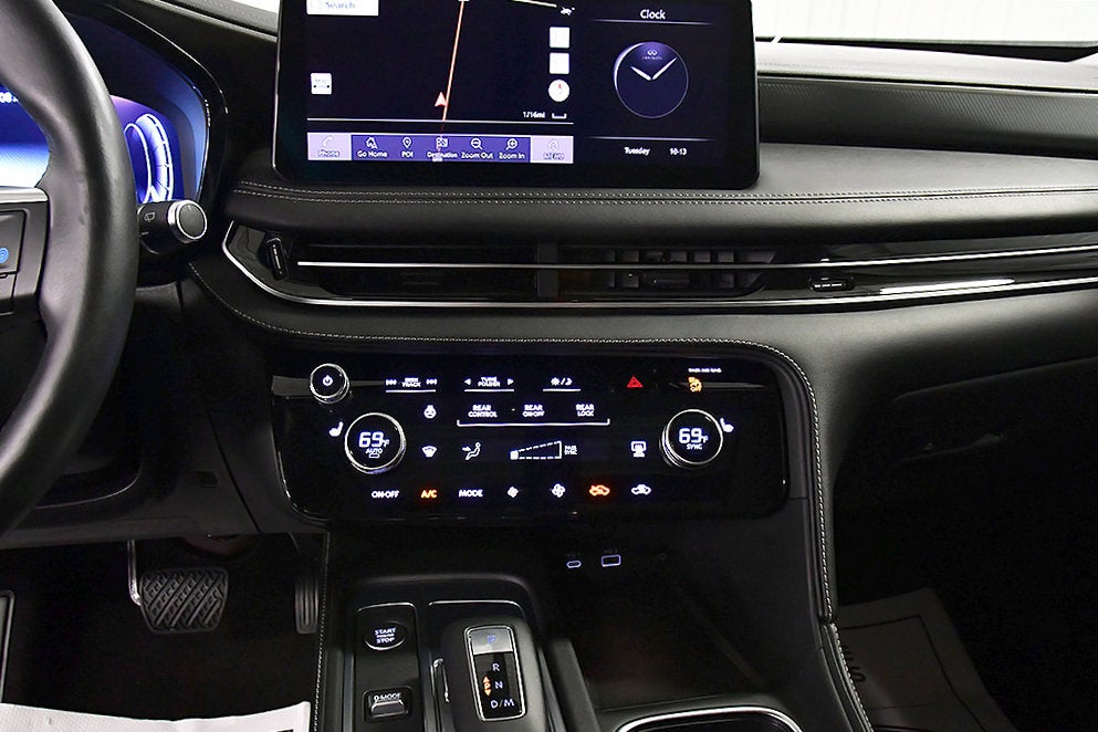2024 INFINITI QX60 LUXE