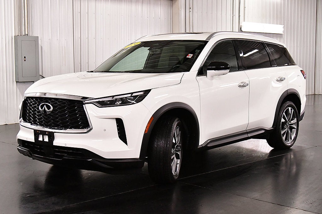 2024 INFINITI QX60 LUXE