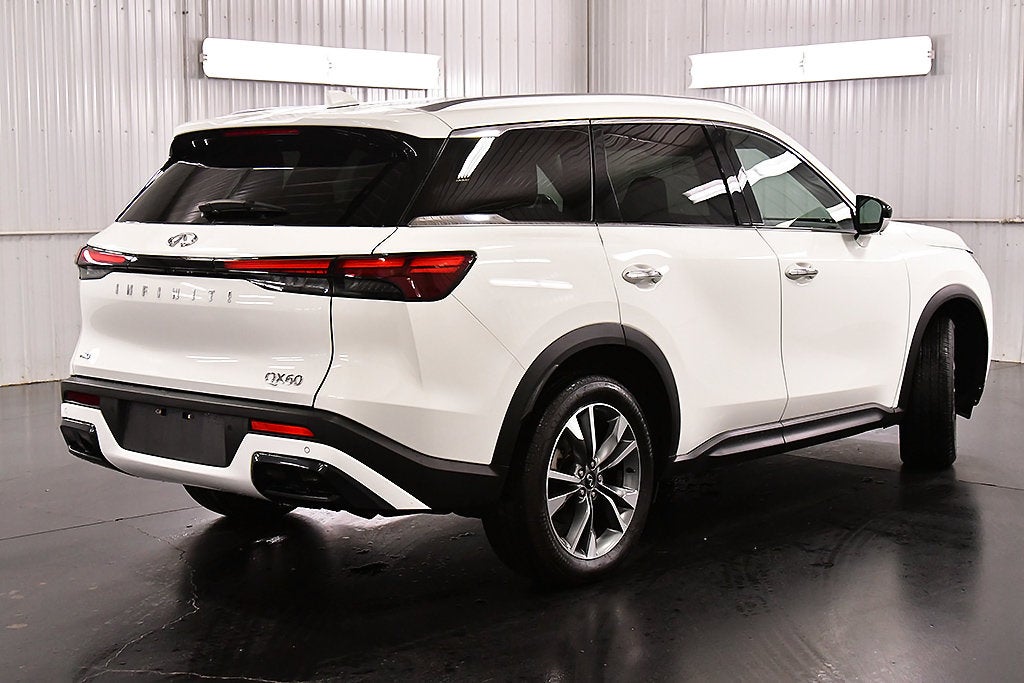 2024 INFINITI QX60 LUXE