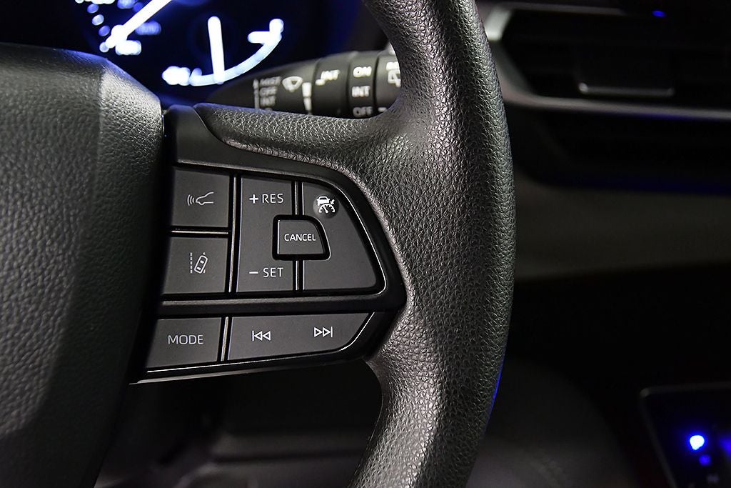 2024 Toyota Sienna LE 8 Passenger