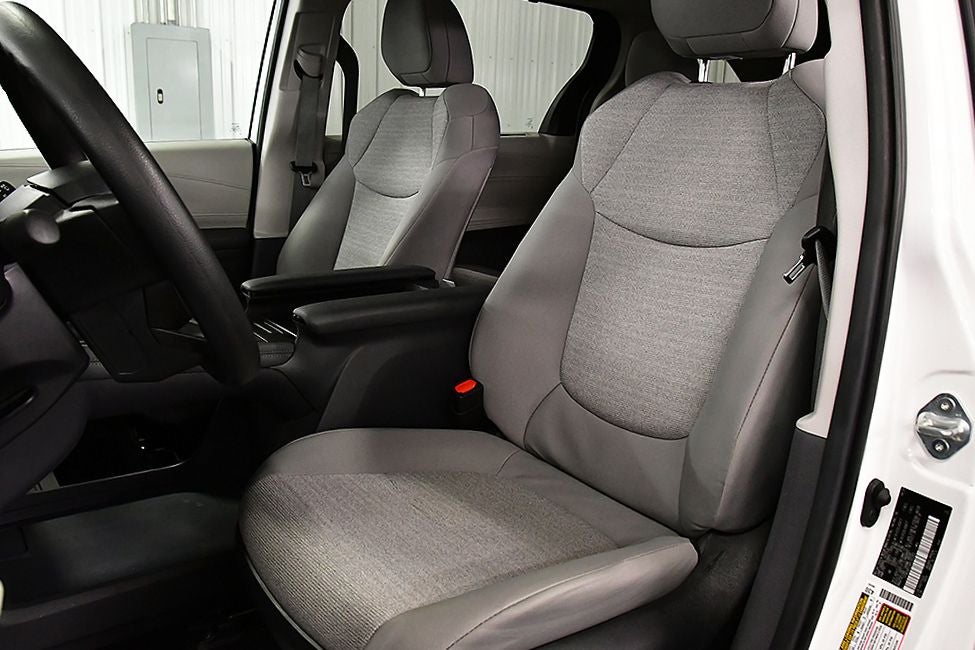2024 Toyota Sienna LE 8 Passenger