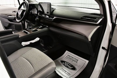 2024 Toyota Sienna LE 8 Passenger