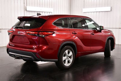 2022 Toyota Highlander LE