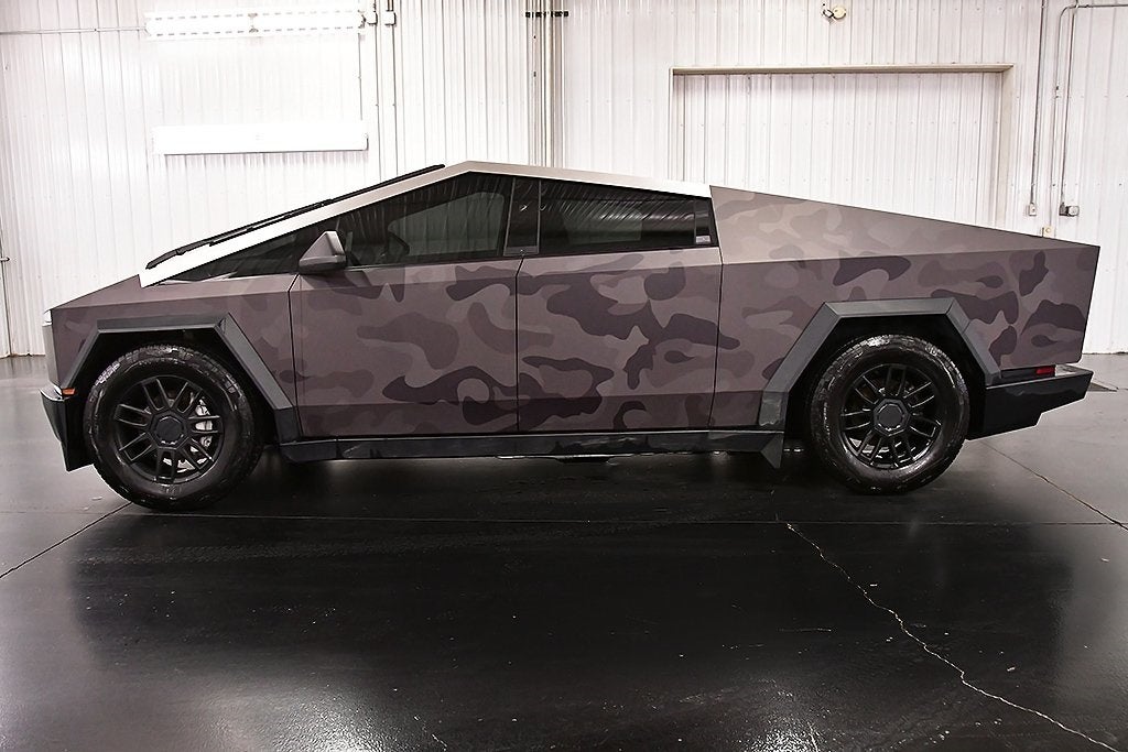 2024 Tesla Cybertruck Cyberbeast