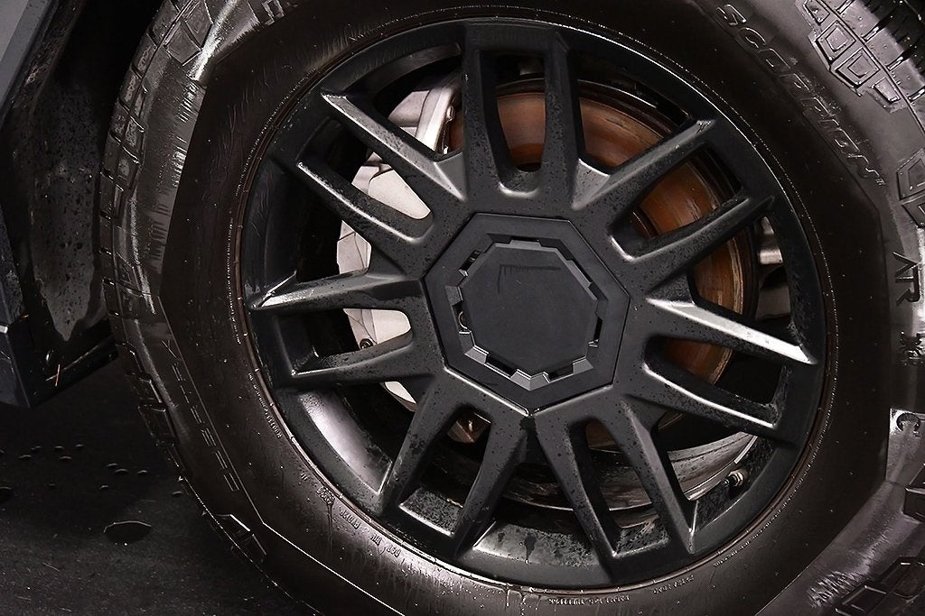 2024 Tesla Cybertruck Cyberbeast