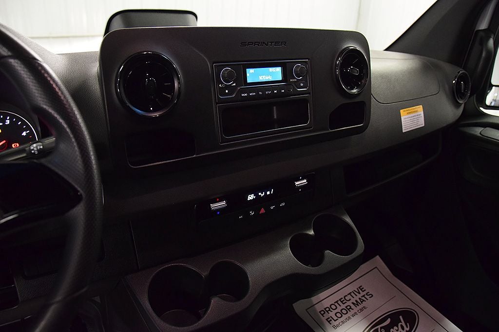 2025 Mercedes-Benz Sprinter 2500 Cargo 144 WB