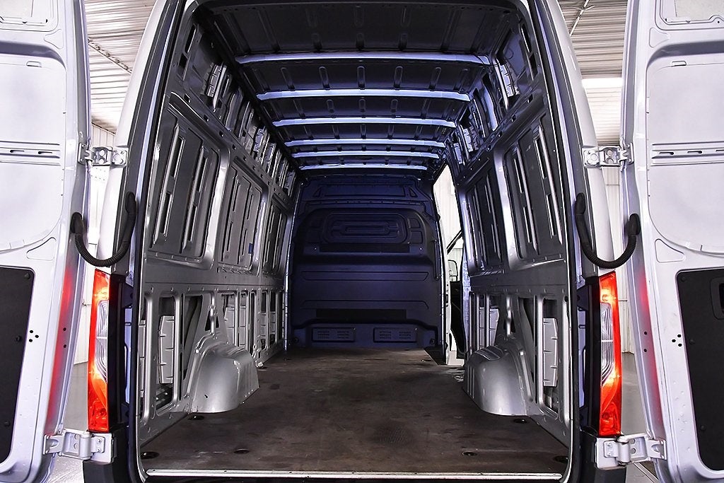 2024 Mercedes-Benz Sprinter 2500 Cargo 170 WB 4MATIC®