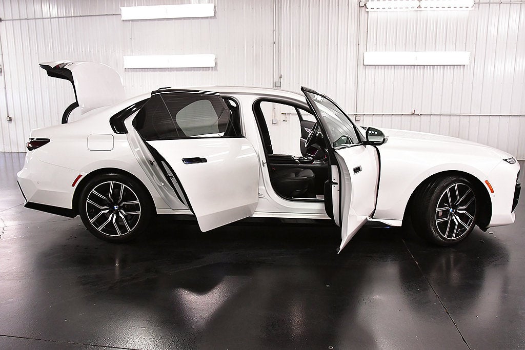 2024 BMW 7 Series 740i xDrive